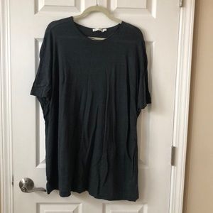 Short sleeve top